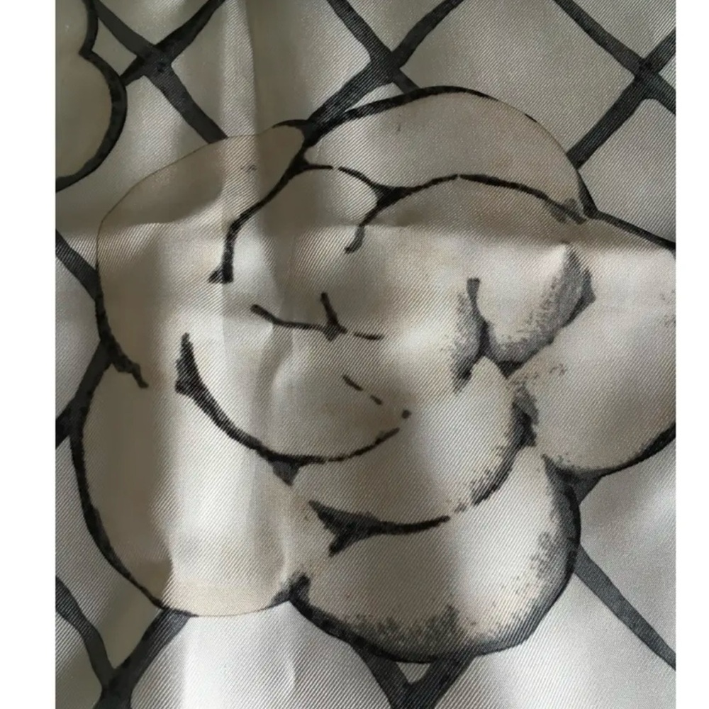 CHANEL Black and Red Logo Scarf - Picture 12 of 16